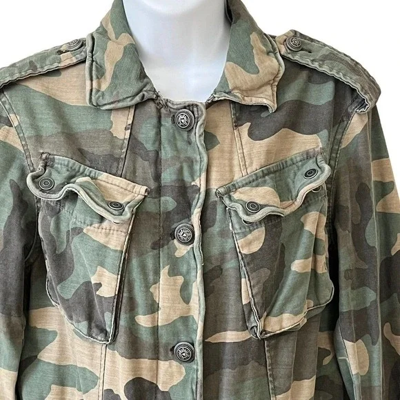 𝅺FREE People Not Your Brothers Faded Green Camo Print Surplus Shacket Jacket XS - Picture 4 of 14